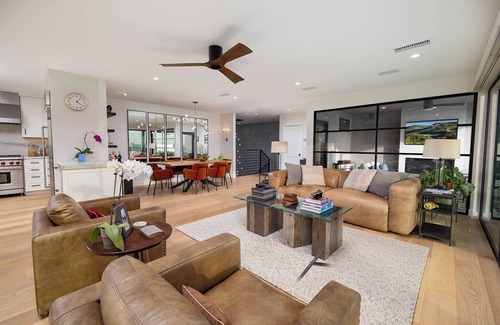 Peninsula Casa | BEACH FRONT DREAM