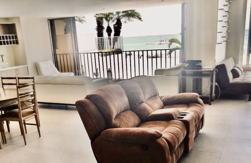 Salinas Apartamento | Beach Front