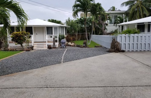 Makaha Casa | Vacaciones en la playa frente a la playa en Makaha Beach. Una playa aislada y relajante en Oahu.