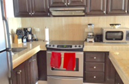 Chulavista Condominio | Impresionante 2 BDRM / 2 BAÑO piso superior Condo-EN LA ARENA. VISTAS, VISTAS.