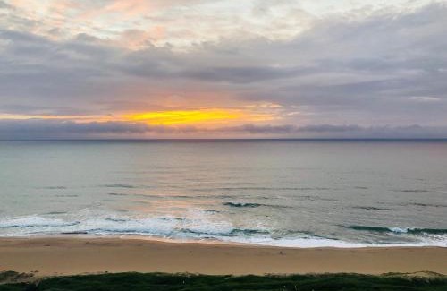 Kingsborough Apartamento | Beach Front Holiday Apartment, Stella Maris, Beach Road, Amanzimtoti