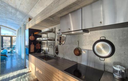 Sveio Casa | Beach Front Home In Sveio With Wifi