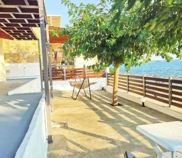 Skafidia Casa | Beach front house at Agios Ilias Pyrgos Near Ancient Olympia