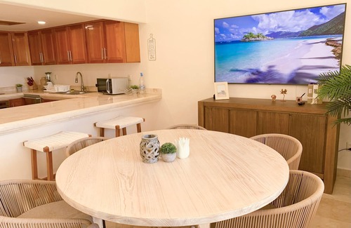 Puerto Aventuras Condominio | Beach Front Luxury condo