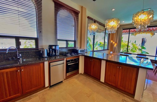 La Ventana Casa | Beach-front luxury! Private home, pool, hot tub, rooftop and water sport access!