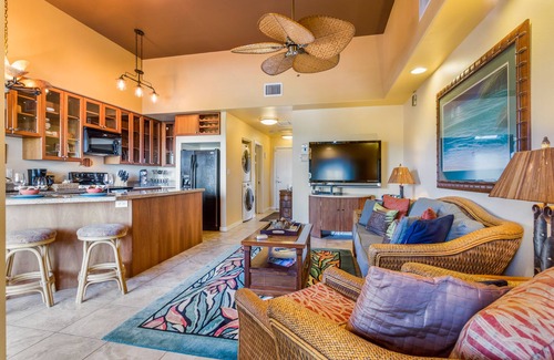 Kahaluu Bay Condominio | Frente a la playa Ático con vista al mar (piso superior) Unidad de esquina con GRAN Internet!