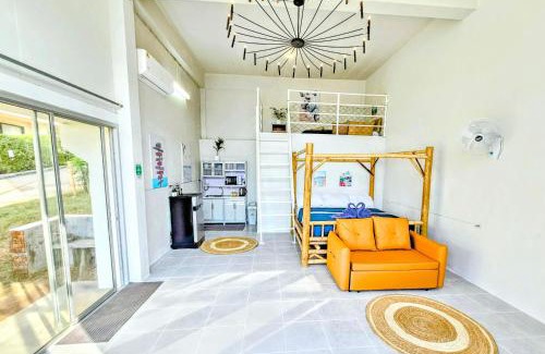 Wichit Apartamento | Beach Front Queen's Castle - Kid friendly, Holiday like Royalty