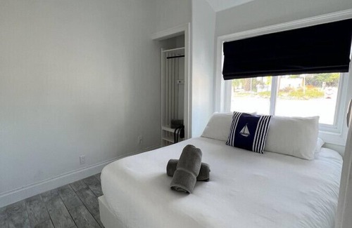 Sunset Beach Hotel | Beach front renovated cottage #8