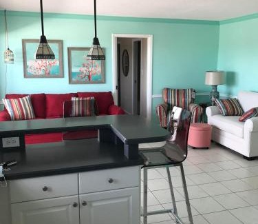 Venice Apartamento | Beach Front San Marco 2 bedroom condo Venice Florida
