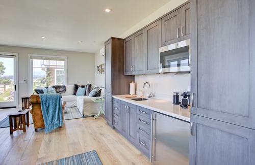 Carpinteria Apartamento | Beach front Sea Loft in Santa Barbara. Weekly discounts. Best beach sunsets!