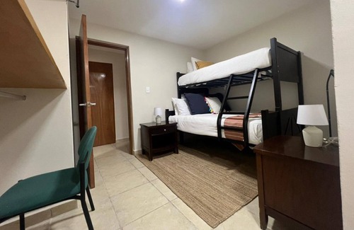 Zona Hotelera Apartamento | Beach Front Studio - One Bedroom Apartment, Sleeps 3