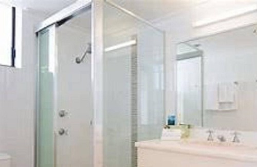 Coolangatta Complejo | Beach front unit Coolangatta, available 17th to 24th December 2022