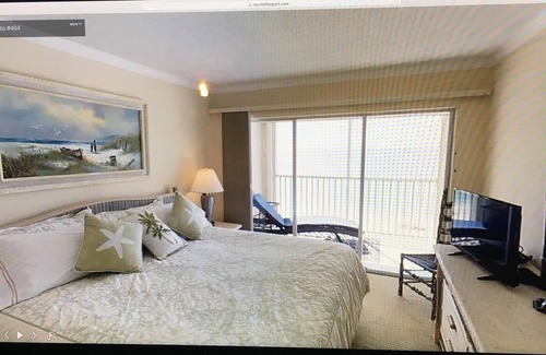 Bonita Springs Condominio | Frente a la playa 2 dormitorios condominio con impresionantes vistas del Golfo de México