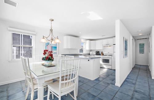 Beach Haven Terrace Casa | Beach Front!