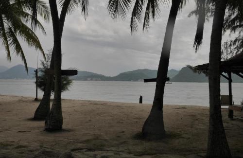 Pulau Tuba Villa | Beach Front Villa 1 pasir panjang