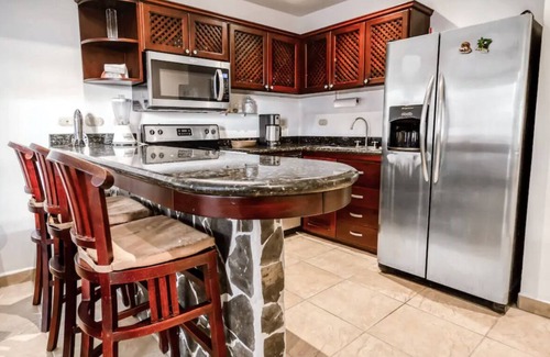 Barrio Los Villalobos Condominio | Beach Front with beautiful ocean view 3 beds, 2 baths condo in Jaco Beach