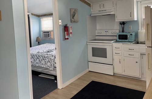Point Pleasant Beach Cabaña | Beach Getaway 😎 Beach Cottage Steps from the Beach Private parking