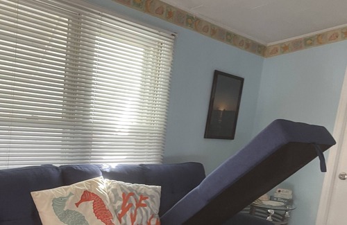 Point Pleasant Beach Cabaña | Beach Getaway 😎 Beach Cottage Steps from the Beach Private parking