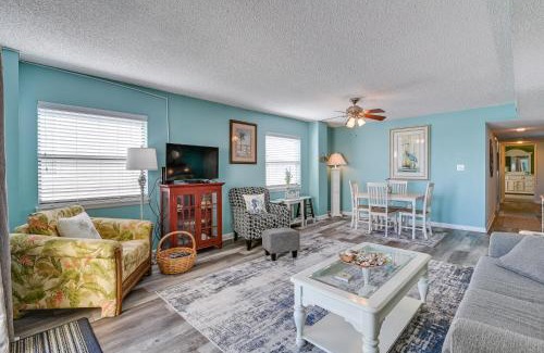 Garden City Apartamento | Beach Getaway with Pool Access and Patio with Ocean View