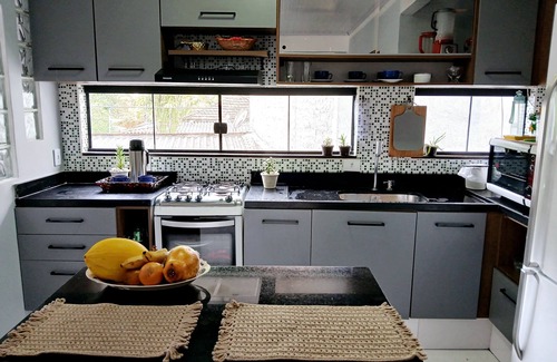 Ilha Grande Casa | Sand and tide house / Ilha Grande Proveta