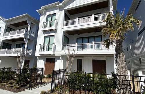 Wrightsville Beach Apartamento | Beach Happy by Sea Scape Properties