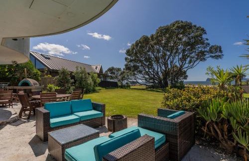 Pauanui Casa | Beach Haven Bonanza - Pauanui Holiday Home