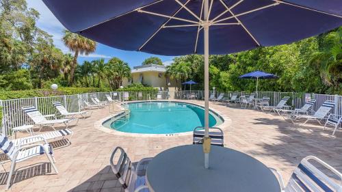 Whitney Beach Apartamento | Beach Haven