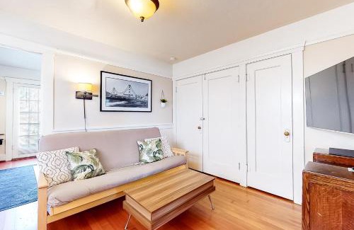 Beach Hill - Beach Flats Casa | Beach Hill Bungalow