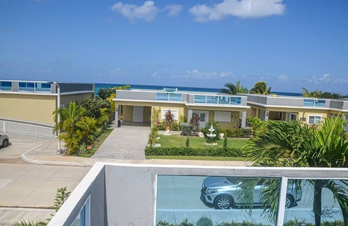 St. Ann's Bay Villa | Beach Holidays at Marina Villa