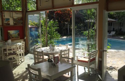 La Iglesia Hotel | Beach Hotel Casa Nina