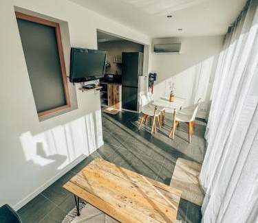 Frontignan Apartamento | BEACH HOUSE 100M PLAGE, SUR LE PORT.