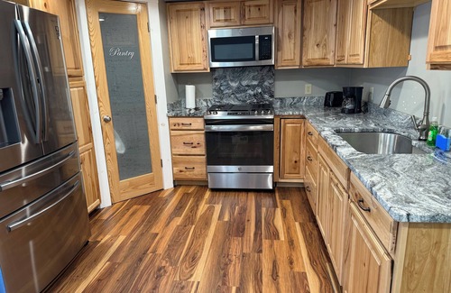 Warwick Casa | Beach house - 2 min from Conimicut Beach
