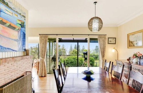 Tathra Casa | Beach house 2 min walk to beach