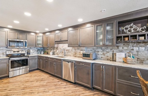 Destin Condominio | Beach House 203d 2 Bedroom Condo by RedAwning