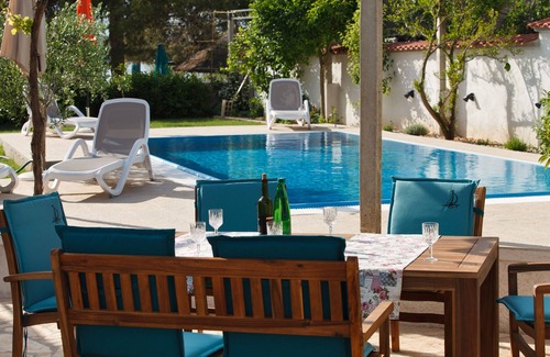 Sutomiscica Villa | Villa de lujo en la playa, terraza grande, piscina privada, jardín y patio