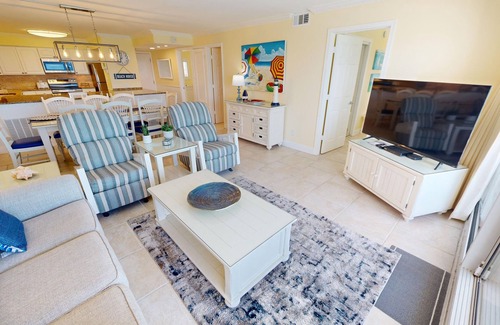 Miramar Beach Condominio | Beach House 601d 2 Bedroom Condo by RedAwning