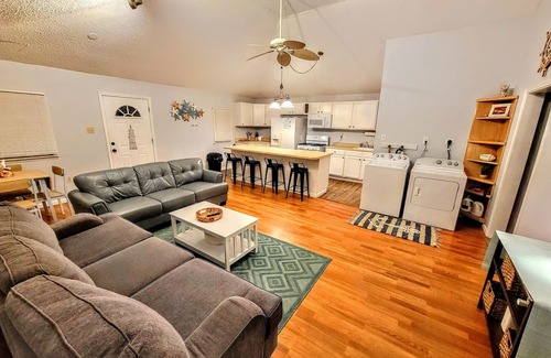 Somers Point Casa | Beach House 7 Minutes to Ocean City Beach and Boardwalk