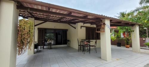 Barra da Lagoa Casa | Beach House 800m from Paradise!
