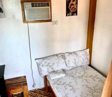 Real Hotel | BEACH HOUSE - Appleton Liitle Paradise Beach Resort & Restaurant