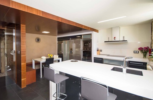 Faro Casa | Casa Playa Area con jardin y porche