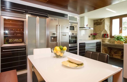 Faro Casa | Casa Playa Area con jardin y porche