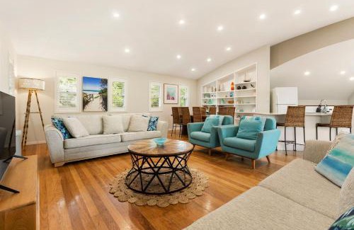 Suffolk Park Casa | Beach House at Tallows - pet-friendly 4 BR retreat