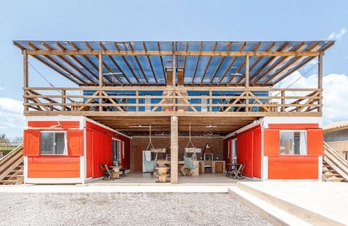 Laguna Cabina | Beach House Containers - With Pool #1