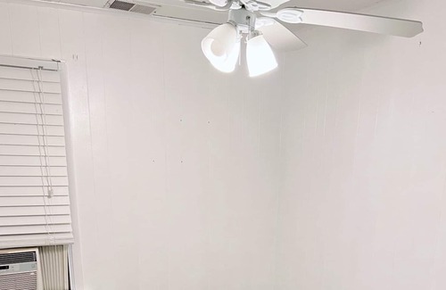Wall Casa | Beach House - half block to the beach
