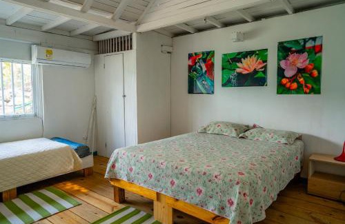 Bahia Suroeste Casa | Beach house in Providencia