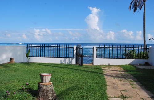 Thalaramba Villa | Beach House