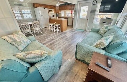 Hutchinson Island South Casa | Beach house located with a fully equipped kitchen.
