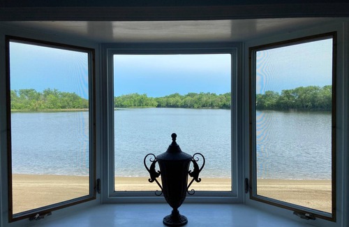 Saint Mary Of The Woods Casa | Beach House on Lake