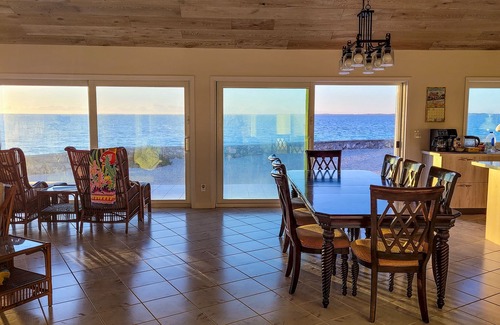 Treasure Cay Casa | Casa privada en playa exclusiva, justo en el agua.