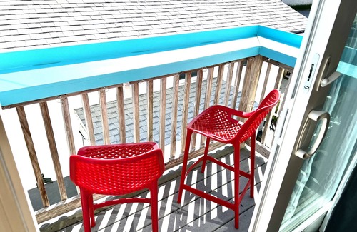 Old Orchard Beach Casa | Beach House ∆ Prime Location ∆ Steps to the Ocean